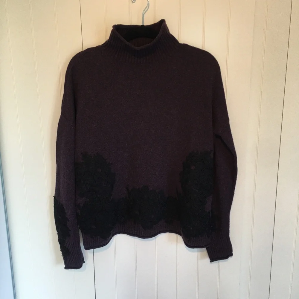 Sweater - Picture 2 of 4